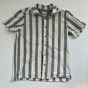 Hurley Men’s Shortsleeved Stripped Button Up Shirt Size Small